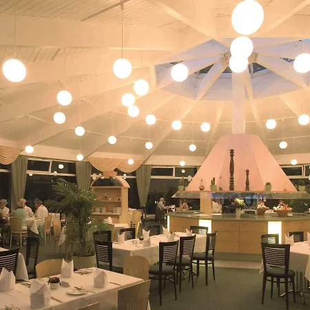 Hotel Am Terrassenufer Dresda