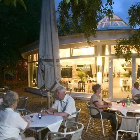 Hotel Am Terrassenufer