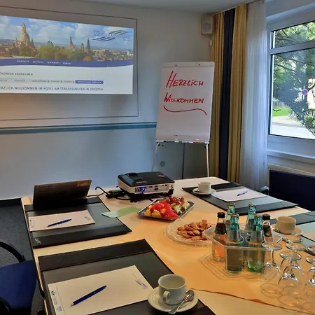 Am Terrassenufer Hotel 4*