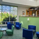Am Terrassenufer 4*