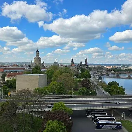 Am Terrassenufer, Worldhotels Distinctive Hotel 4*