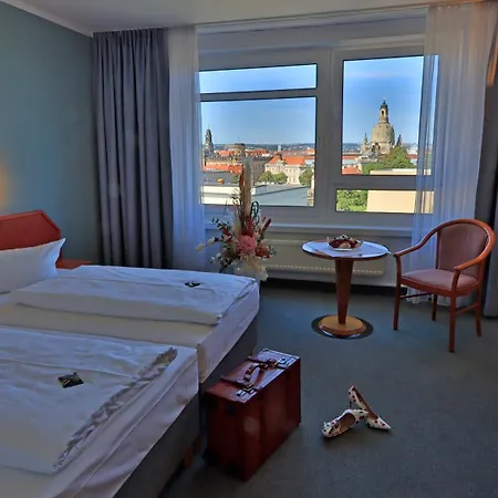 Hotel Am Terrassenufer, Worldhotels Distinctive 4*