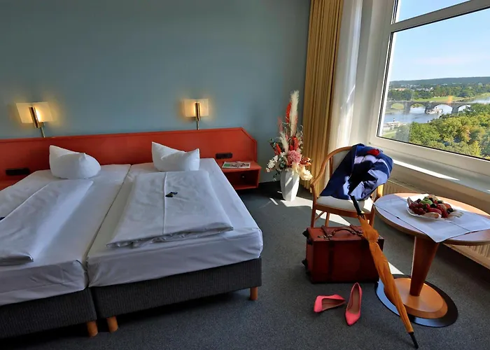 Am Terrassenufer 4* Δρέσδη