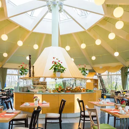 Hotel Am Terrassenufer Drezno