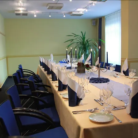 Am Terrassenufer Hotel