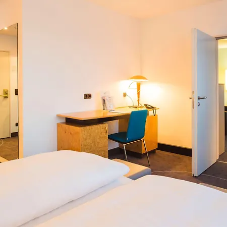 Am Terrassenufer Hotel Drezno