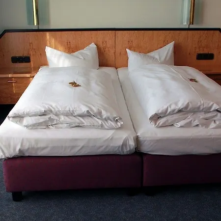 Am Terrassenufer Hotel 4*