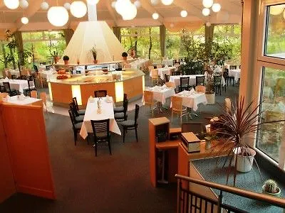 Am Terrassenufer דרזדן
