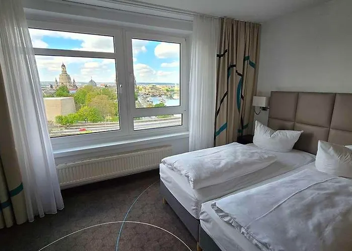 Am Terrassenufer Дрезден