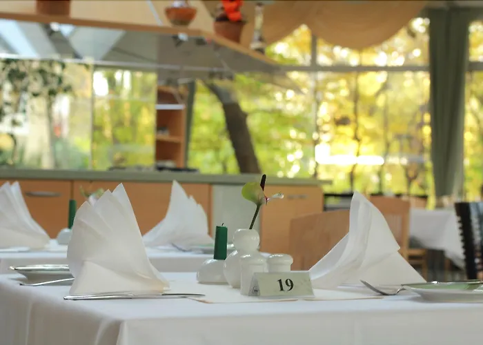 Am Terrassenufer 4* Дрезден