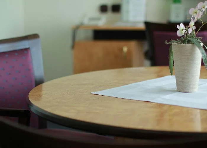 Отель Am Terrassenufer 4*